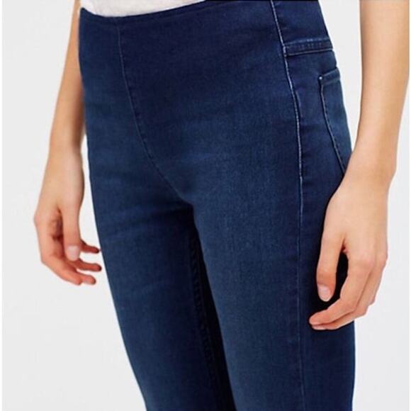 Penny Pull-On Flare Jean Size 25R - Picture 7 of 8